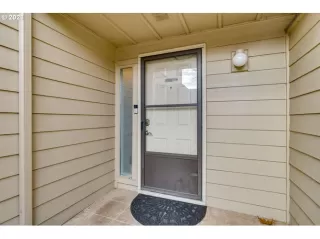 Photo #1: 21385929 Listing