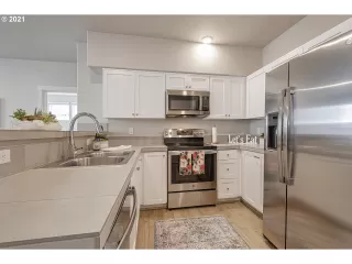 Photo #4: 21386126 Listing 