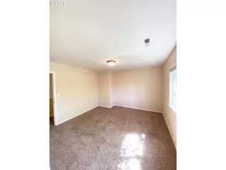 Photo #3: 21386155 Listing