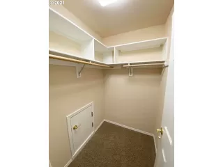 Photo #6: 21386155 Listing