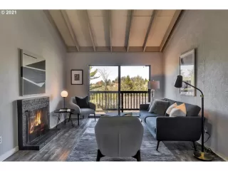 Photo #3: 21387311 Listing