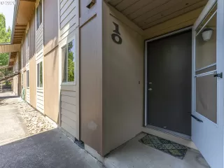 Photo #2: 21387641 Listing