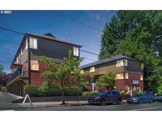 Photo #1: 21387746 Listing