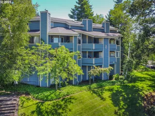 Photo #1: 21387983 Listing