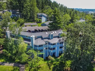 Photo #3: 21387983 Listing