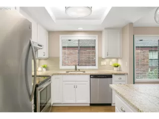 Photo #3: 21388050 Listing 