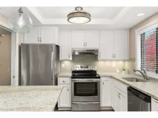 Photo #5: 21388050 Listing 