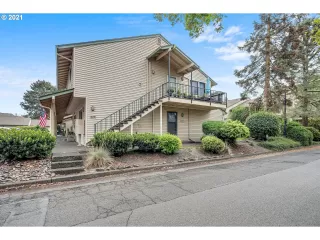 Photo #4: 21388245 Listing