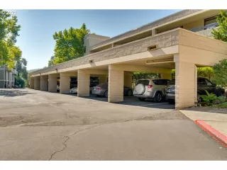 Photo #2: 21388807 Listing 