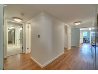 Photo #4: 21388807 Listing 