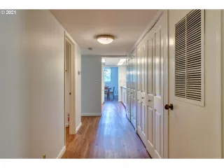 Photo #5: 21388807 Listing 