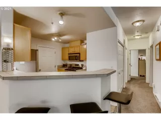 Photo #2: 21389267 Listing