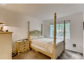 Photo #4: 21389267 Listing