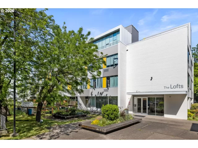 MLS: 213900130 Condo For Sale