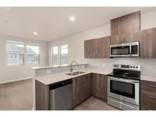 Photo #2: 21390568 Listing 