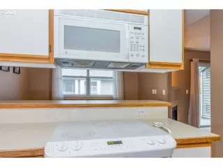 Photo #2: 21391190 Listing