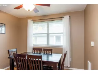 Photo #6: 21391190 Listing