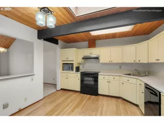 Photo #3: 21391511 Listing 