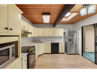 Photo #4: 21391511 Listing 