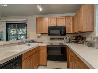 Photo #6: 21391774 Listing