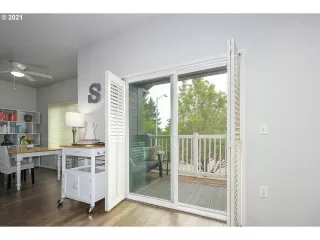 Photo #4: 21391900 Listing