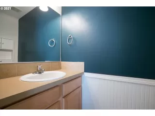 Photo #6: 21392573 Listing