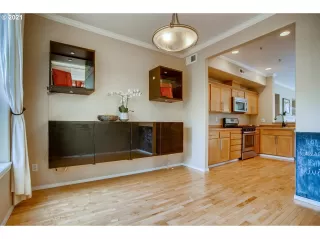 Photo #3: 21392622 Listing