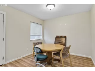 Photo #3: 21392649 Listing