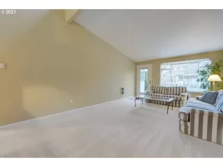 Photo #6: 21392719 Listing