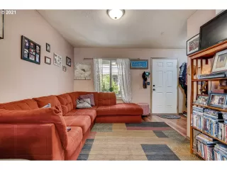 Photo #2: 21394005 Listing 