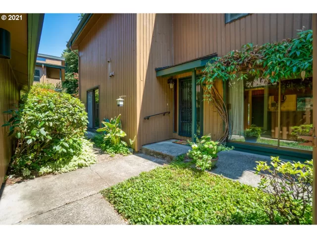 MLS: 21394017 Condo For Sale