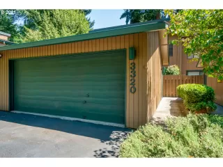 Photo #1: 21394017 Listing