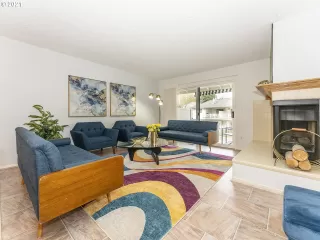 Photo #2: 21394180 Listing