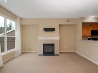 Photo #5: 21394439 Listing