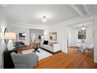 Photo #3: 21394683 Listing 