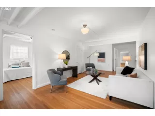 Photo #4: 21394683 Listing 