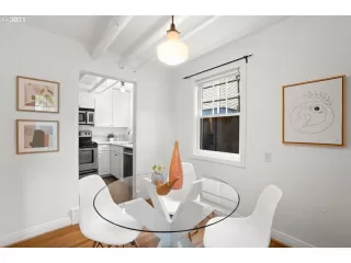 Photo #6: 21394683 Listing 