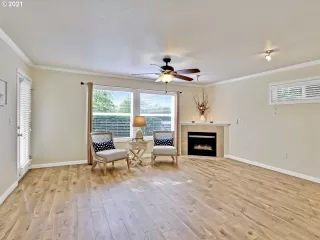 Photo #2: 21394688 Listing