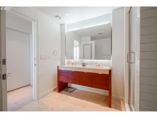 Photo #4: 21394711 Listing 