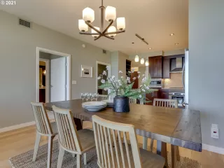 Photo #6: 21394828 Listing
