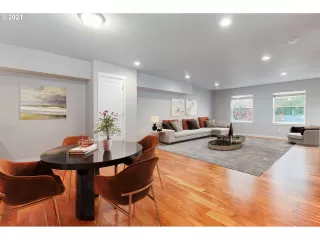 Photo #2: 21394975 Listing