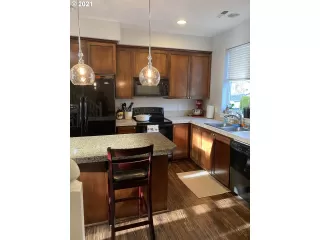 Photo #6: 21395325 Listing