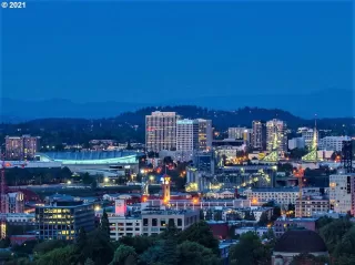 Photo #1: 21395400 Listing