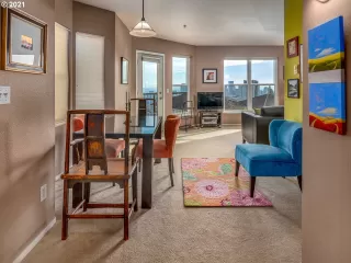 Photo #3: 21395400 Listing