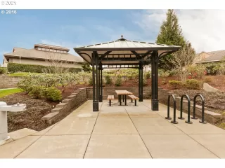 Photo #3: 21398189 Listing