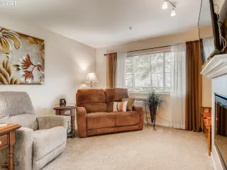 Photo #2: 21398384 Listing