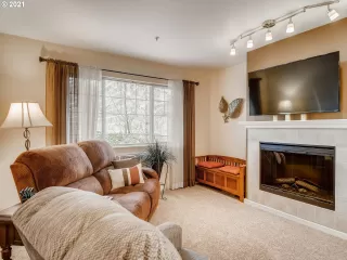 Photo #3: 21398384 Listing