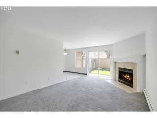 Photo #3: 21398658 Listing 