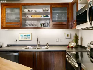 Photo #5: 21399562 Listing 