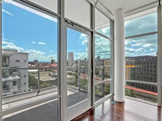Photo #4: 21400235 Listing